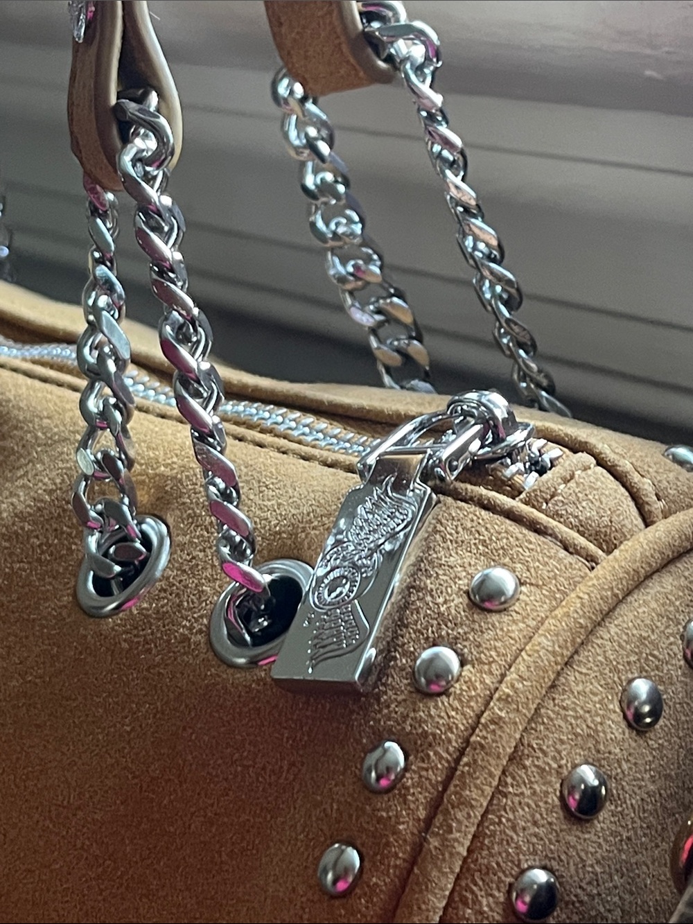 NWT Von Dutch Studded Barrel Shoulder Bag with Chain Straps & Teal Gems - Picture 5 of 7